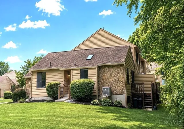 5th image of 1030 Crisfield Dr, Cincinnati, OH 45245