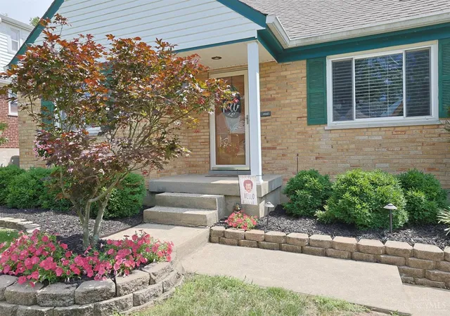Homes for sale in Green Twp, OH | 2889 Mt Airy Ave, Green Twp, OH 45239 | MLS# 1885811