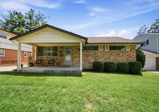 Homes for sale in Reading, OH | 2588 Petworth Ct, Reading, OH 45236 | MLS# 1885699