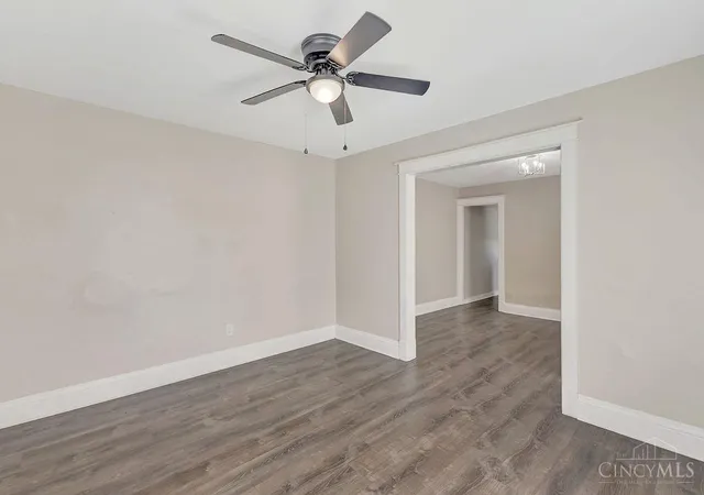 5th image of 821 Sixth Ave, Middletown, OH 45044