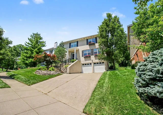 image of 3076 Spencerhill Ln, Cincinnati, OH 45226 | MLS# 1885833