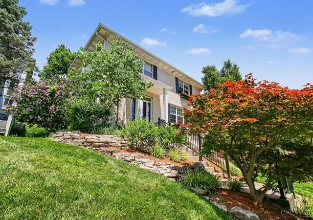 image of 3076 Spencerhill Ln, Cincinnati, OH 45226 | MLS# 1885833