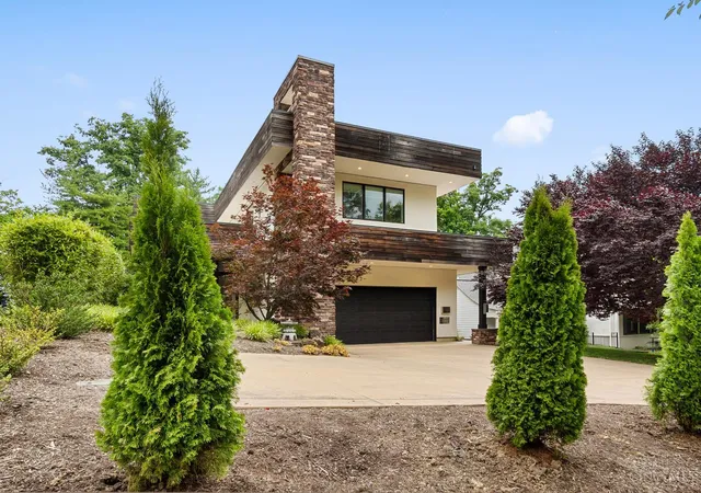 2nd image of 3174 Portsmouth Ave, Cincinnati, OH 45208 | MLS# 1885312