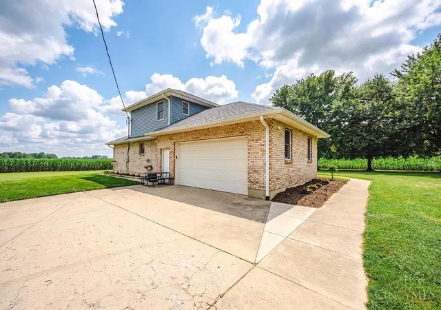 Homes for sale in Oxford Twp, OH | 7947 Contreras Rd, Oxford Twp, OH 45056 | MLS# 1885763