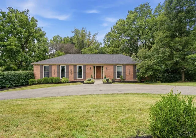1st image of 215 Compton Rd, Wyoming, OH 45215 | MLS# 1885796