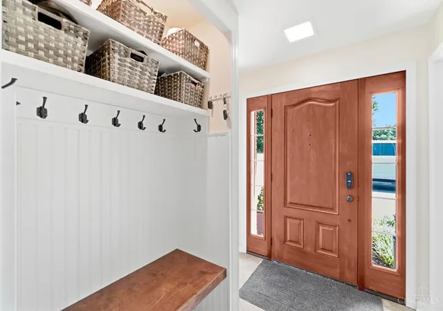 Photo 3 of Single family home for sale at 215 Compton Rd, Wyoming, OH 45215 | MLS# 1885796 | Listing updated on 2026-08-27