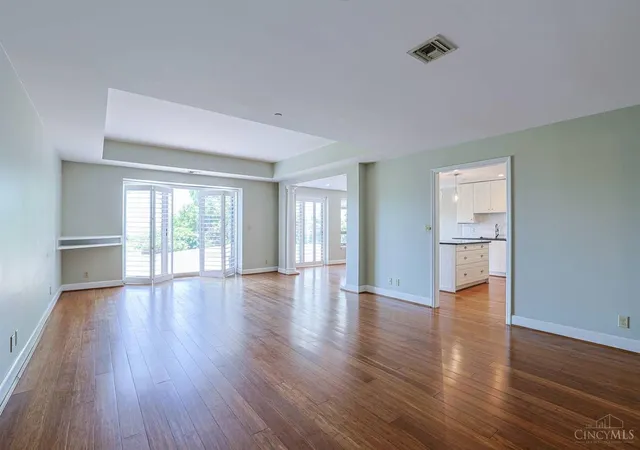 5th image of 3435 Golden Ave #103, Cincinnati, OH 45226 | MLS# 1885792