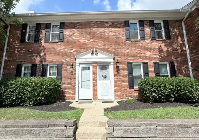 Homes for sale in West Chester, OH | 11 Queens Ct, West Chester, OH 45069 | MLS# 1885881