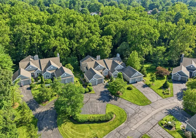2nd image of 7924 Bar Harbor Dr, Anderson Twp, OH 45255 | MLS# 1885577