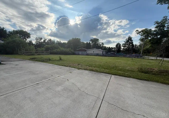 Homes for sale in Goshen Twp, OH | 6621 Oakland Rd, Goshen Twp, OH 45140 | MLS# 1885874