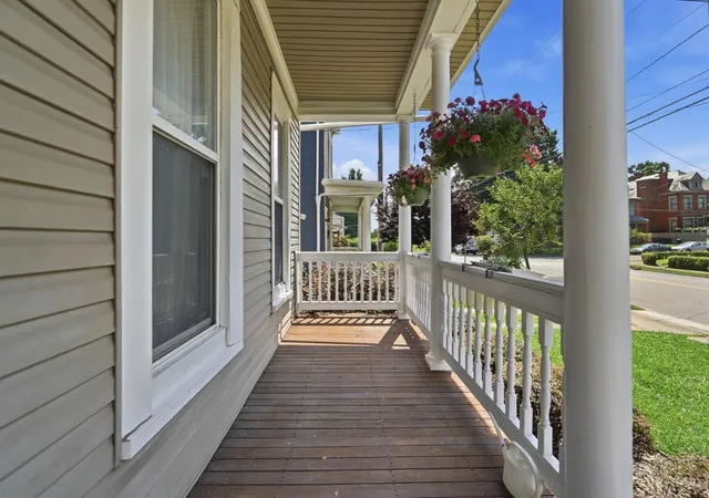 Homes for sale in Cincinnati, OH | 1730 Fairfax Ave, Cincinnati, OH 45207 | MLS# 1885913