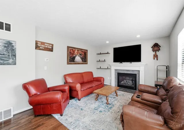 4th image of 12067 Brookway Dr, Springfield Twp., OH 45240 | MLS# 1885389
