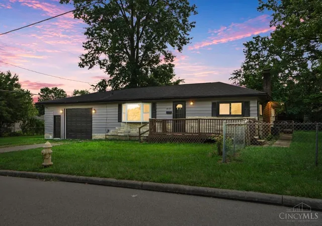 Homes for sale in Colerain Twp, OH | 2527 Washington Ave, Colerain Twp, OH 45231 | MLS# 1885933