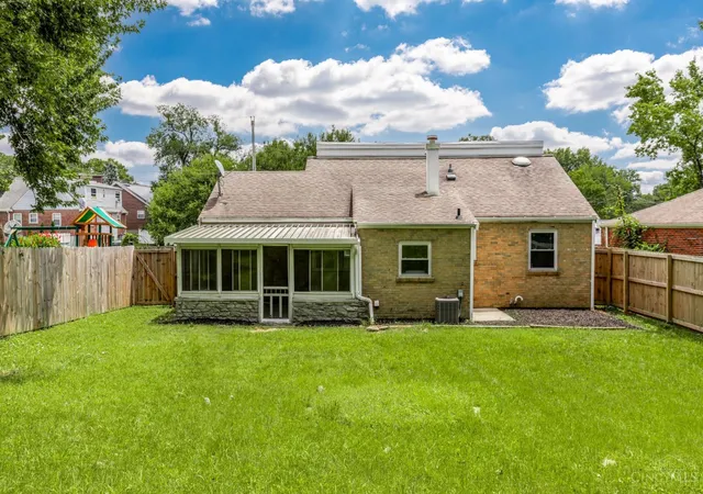 Homes for sale in Green Twp, OH | 1869 Leona Dr, Green Twp, OH 45238 | MLS# 1885949