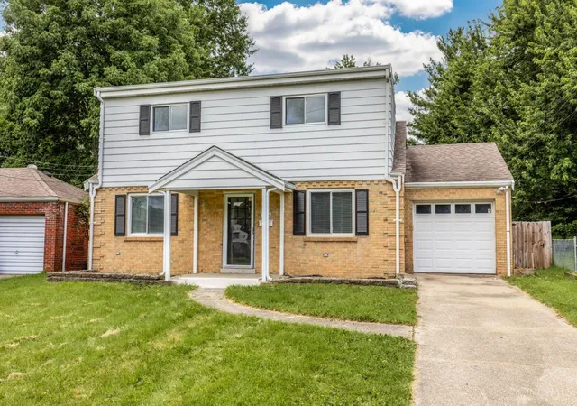 Homes for sale in Green Twp, OH | 1869 Leona Dr, Green Twp, OH 45238 | MLS# 1885949