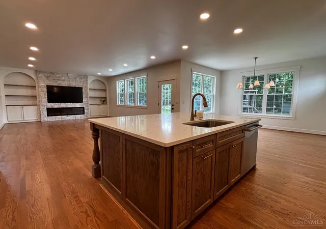 2nd image of 7807 Dee, Cincinnati, OH 45243 | MLS# 1885981