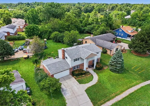 Homes for sale in Colerain Twp, OH | 8493 Cheviot Rd, Colerain Twp, OH 45247 | MLS# 1885840