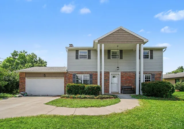Homes for sale in Colerain Twp, OH | 8493 Cheviot Rd, Colerain Twp, OH 45247 | MLS# 1885840