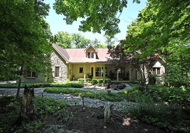 2nd image of 5723 Chancellor Ln, Hamilton Twp, OH 45152 | MLS# 1885897