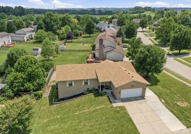 Homes for sale in Fairfield, OH | 421 Loren Ln, Fairfield, OH 45011 | MLS# 1885992