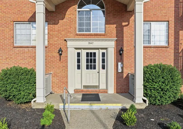 Homes for sale in Green Twp, OH | 3547 Jessup Rd #1A, Green Twp, OH 45239 | MLS# 1885702