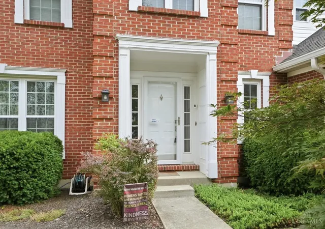 Homes for sale in West Chester, OH | 6558 Glen Arbor Dr, West Chester, OH 45069 | MLS# 1885999