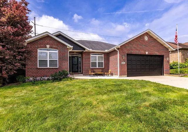 Homes for sale in Hamilton, OH | 591 Hermay, Hamilton, OH 45013 | MLS# 1885615