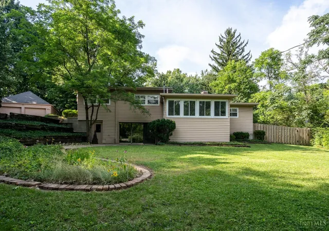Homes for sale in Wyoming, OH | 168 Fleming Rd, Wyoming, OH 45215 | MLS# 1880771