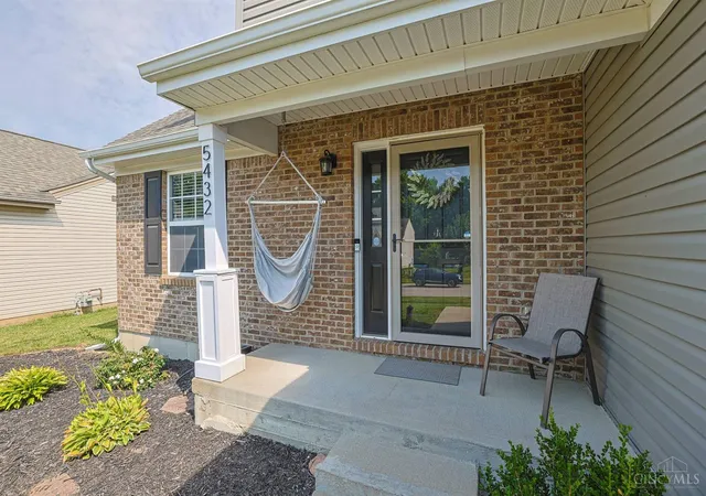 Homes for sale in Liberty Twp, OH | 5432 Sunrise View Cir, Liberty Twp, OH 45044 | MLS# 1886026