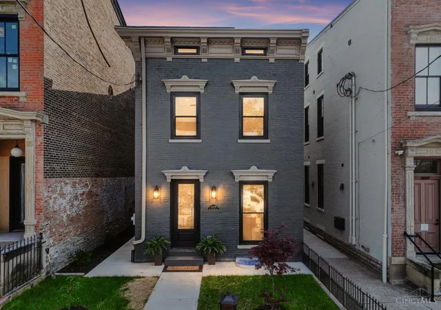 Homes for sale in Cincinnati, OH | 1119 Dayton St, Cincinnati, OH 45214 | MLS# 1886035