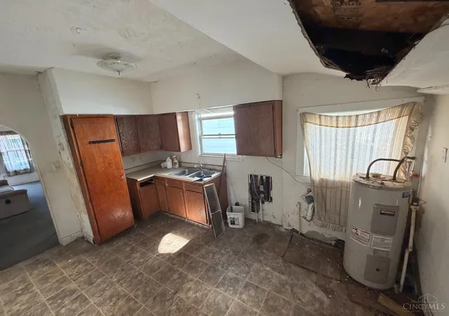 Homes for sale in Hillsboro, OH | 213 E Beech St, Hillsboro, OH 45133 | MLS# 1885907