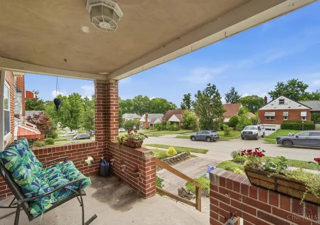 Homes for sale in Springfield Twp., OH | 8319 Banbury St, Springfield Twp., OH 45216 | MLS# 1884315