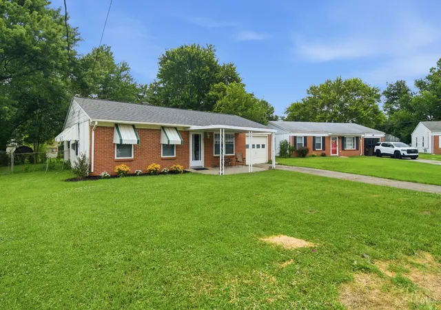 Homes for sale in Union Twp, OH | 646 Bellaire Ct, Union Twp, OH 45244 | MLS# 1885767