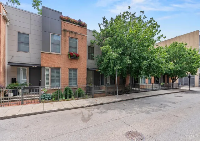 2nd image of 11 Mercer St, Cincinnati, OH 45202 | MLS# 1885875