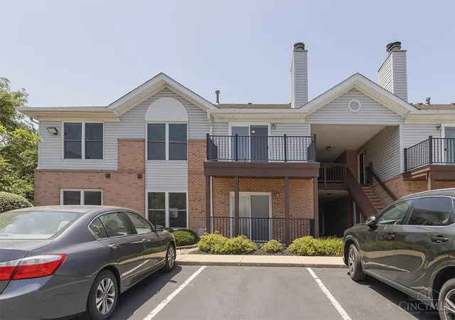 Homes for sale in Mason, OH | 7509 Somerset Dr, Mason, OH 45040 | MLS# 1885305