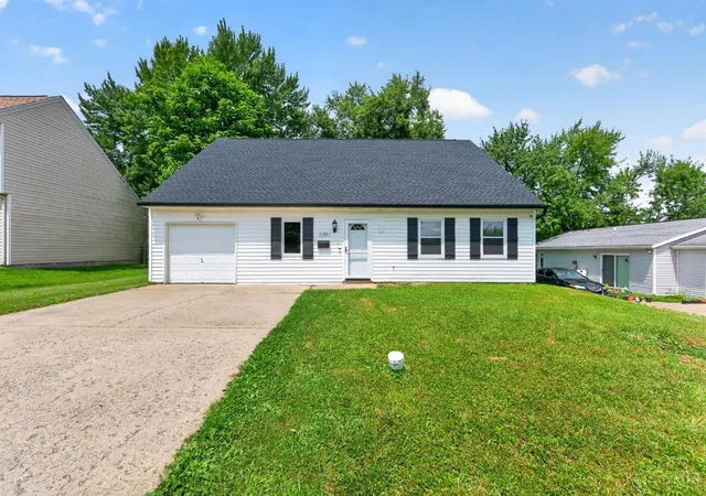 Homes for sale in Forest Park, OH | 11789 Cedarcreek Dr, Forest Park, OH 45240 | MLS# 1886040