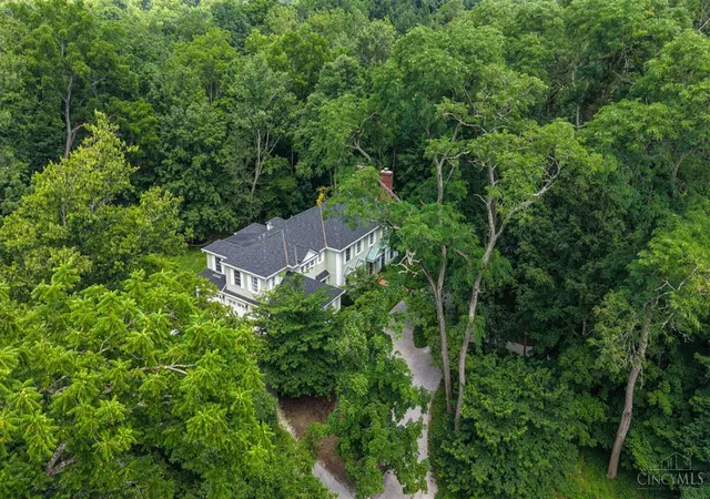 3rd image of 8340 Old Hickory Dr, Indian Hill, OH 45243 | MLS# 1885778