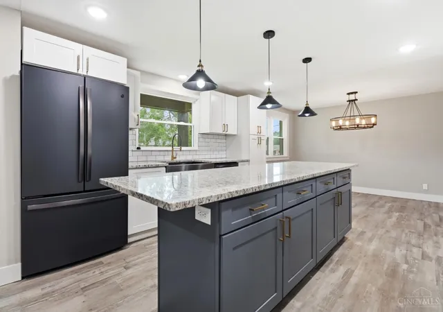 Homes for sale in Mason, OH | 124 Lynnview Dr, Mason, OH 45040 | MLS# 1885733