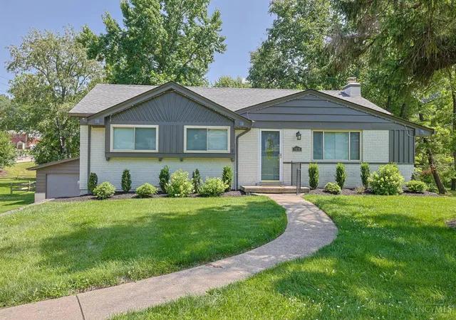 Homes for sale in Green Twp, OH | 5639 Muddy Creek Rd, Green Twp, OH 45238 | MLS# 1886018