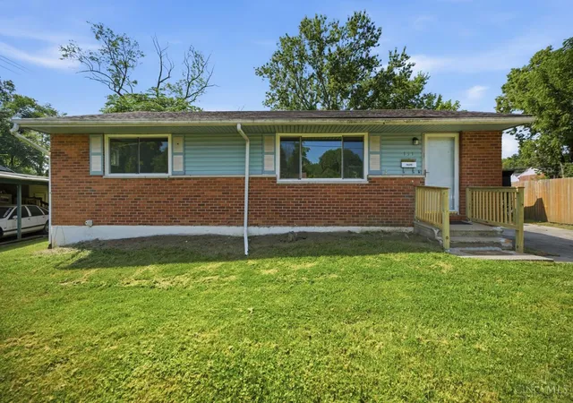 Photo 4 of Single family home for sale at 131 Brookhaven Ave, Cincinnati, OH 45215 | MLS# 1885971 | Listing updated on 2026-10-19