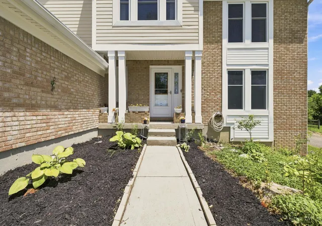 Homes for sale in West Chester, OH | 8042 Quail Meadow Ln, West Chester, OH 45069 | MLS# 1885473