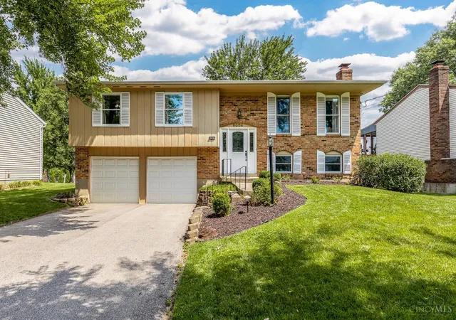 Homes for sale in Cincinnati, OH | 6604 Echo Ln, Cincinnati, OH 45230 | MLS# 1886076