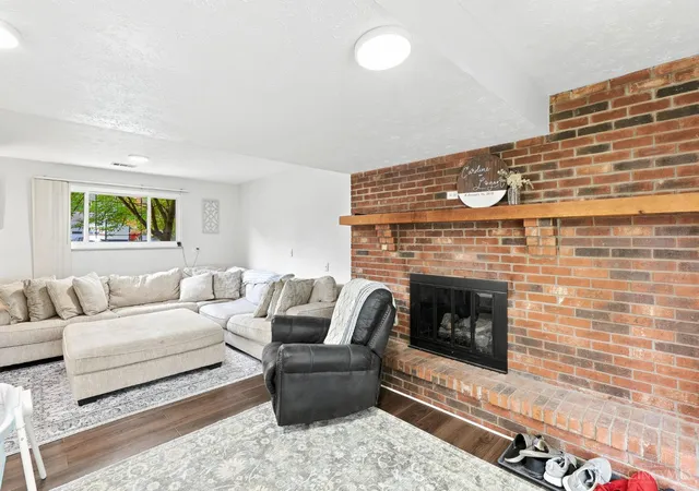 3rd image of 6017 Grist Mill Ct, Milford, OH 45150 | MLS# 1886013