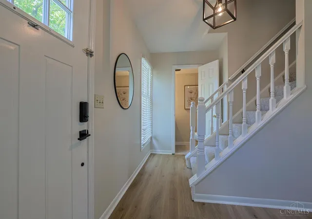 Photo 4 of Sale Pending at 6947 Dimmick Rd, West Chester, OH 45069 | MLS# 1886093 | Listing updated on 2026-08-31