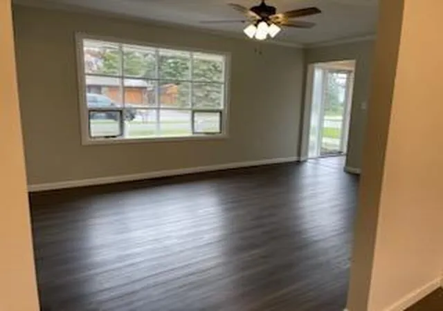 2nd image of 825 Williams Dr, Wilmington, OH 45177 | MLS# 1886102
