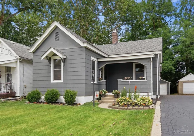 2nd image of 3826 Watterson Rd, Cincinnati, OH 45227 | MLS# 1885706