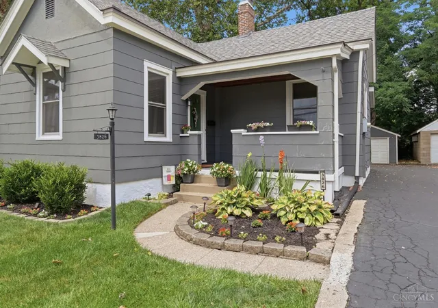 3rd image of 3826 Watterson Rd, Cincinnati, OH 45227 | MLS# 1885706