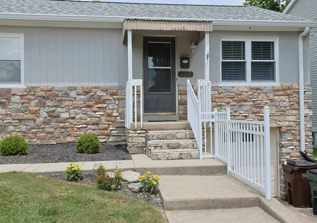 Homes for sale in Blue Ash, OH | 4512 Leslie Ave, Blue Ash, OH 45242 | MLS# 1886114