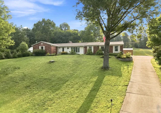 Homes for sale in Green Twp, OH | 6550 Schweitzerhoff Rd, Green Twp, OH 45247 | MLS# 1885793