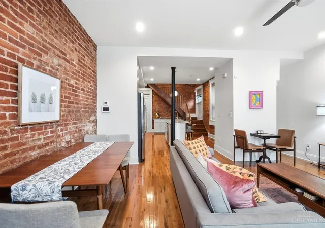 3rd image of 154 E Mcmicken Ave, Cincinnati, OH 45202 | MLS# 1886142